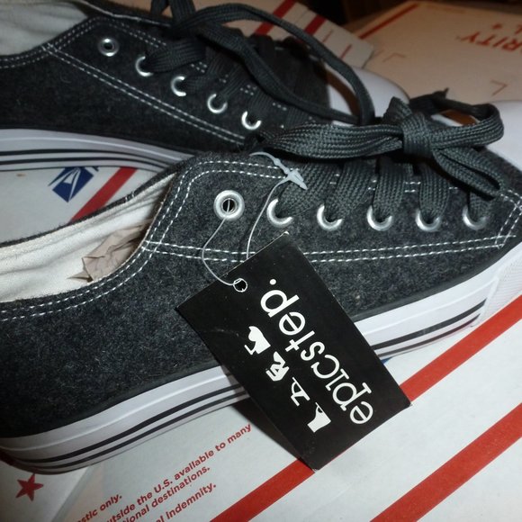 Epic Step Shoes - Sale Women's Epic Step Rubber Cushioned Sole Sneakers Size 10